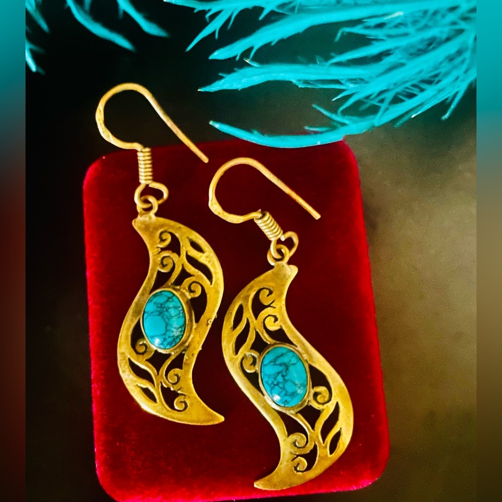 Vintage Boho Brass and Turquoise Earrings - Picture 15 of 15